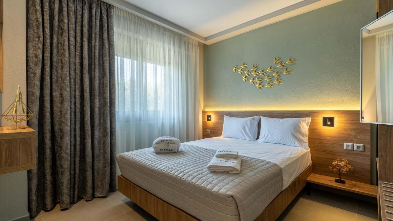 Estelle Family Luxury Apartments & Suites Yerakini Eksteriør billede