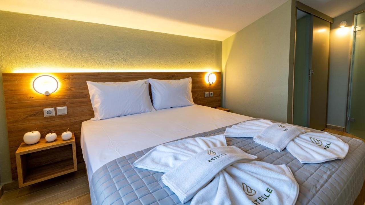 Estelle Family Luxury Apartments & Suites Yerakini Eksteriør billede