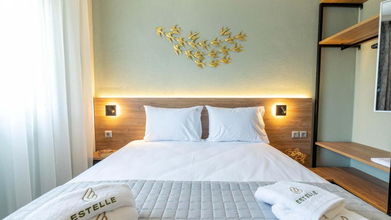 Estelle Family Luxury Apartments & Suites Yerakini Eksteriør billede
